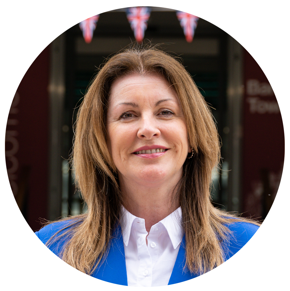 Headshot of Fiona Taylor
