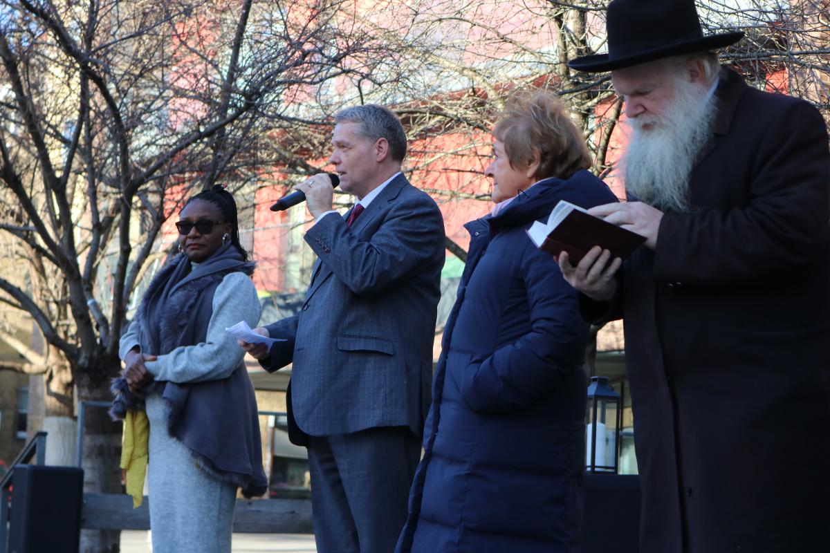 Holocaust survivor visits east London Council for Holocaust Memorial Day 2024